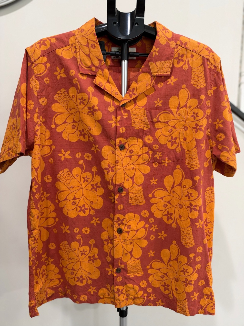 Patagonia Men's Pataloha® Shirt orange red floral size large